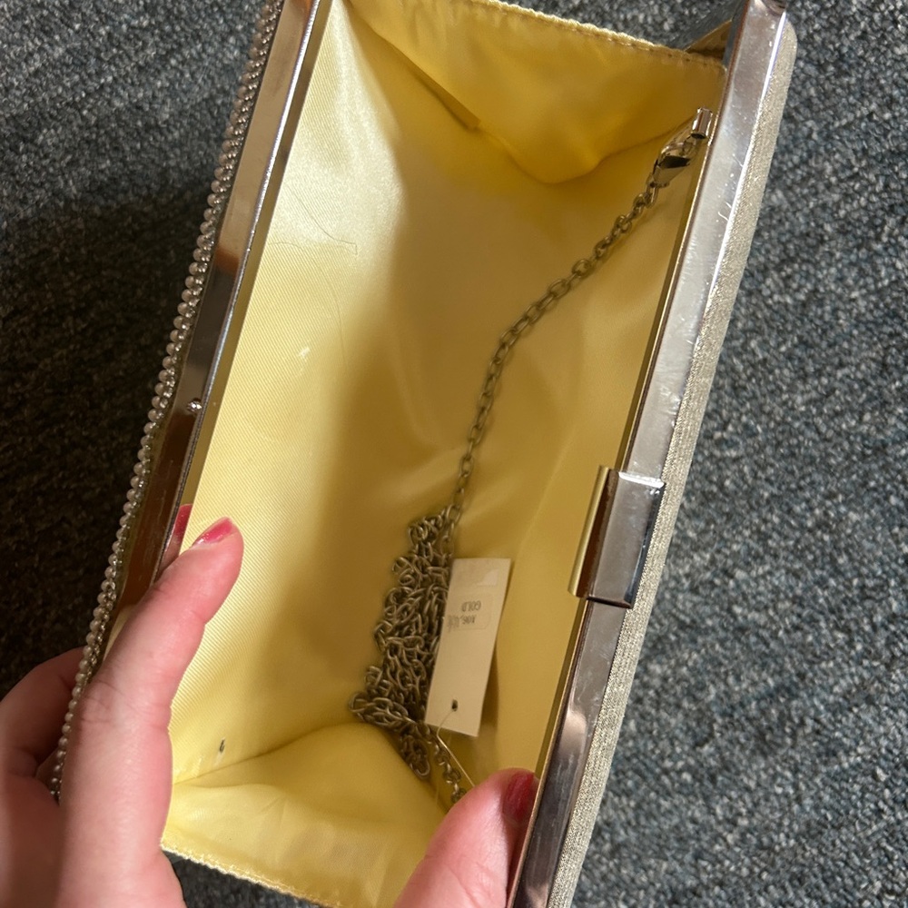 Elegant Pearl-Embellished Evening Clutch with Chain Strap Formal Wedding Prom - Picture 5 of 11